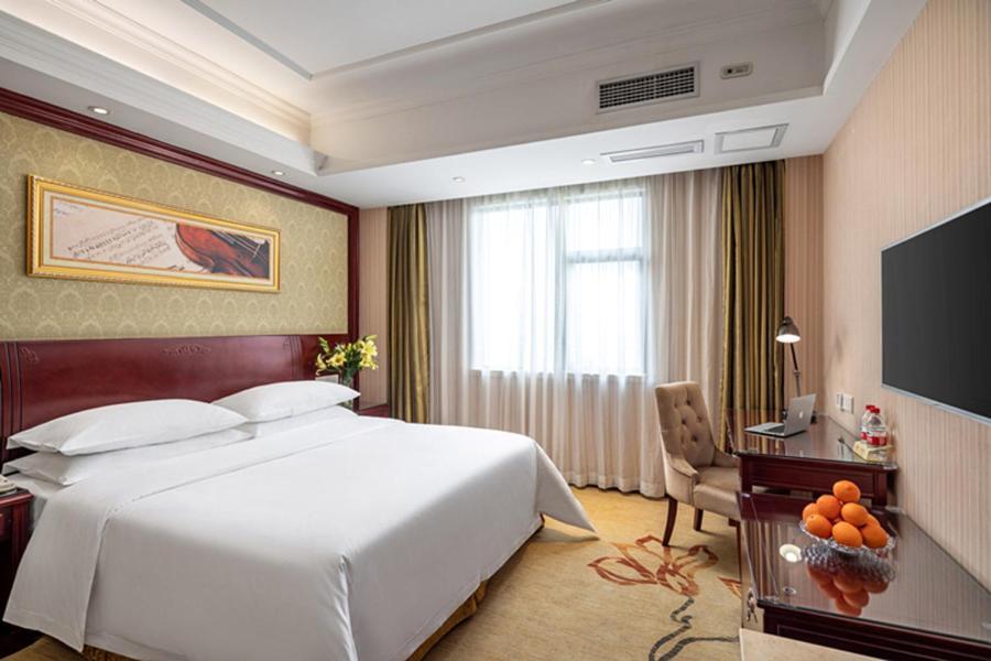 Vienna Hotel Guilin North Road Bagian luar foto