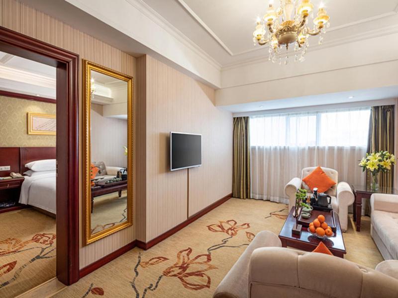 Vienna Hotel Guilin North Road Bagian luar foto